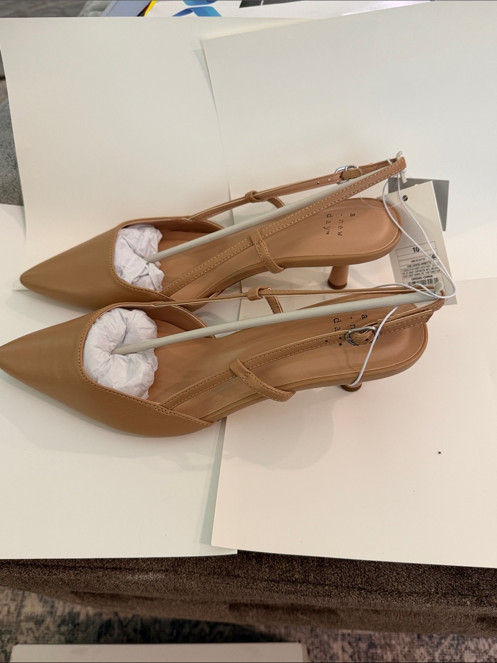 a new day Camel Pointed-Toe Slingback Kitten Heels size 10 NIB
